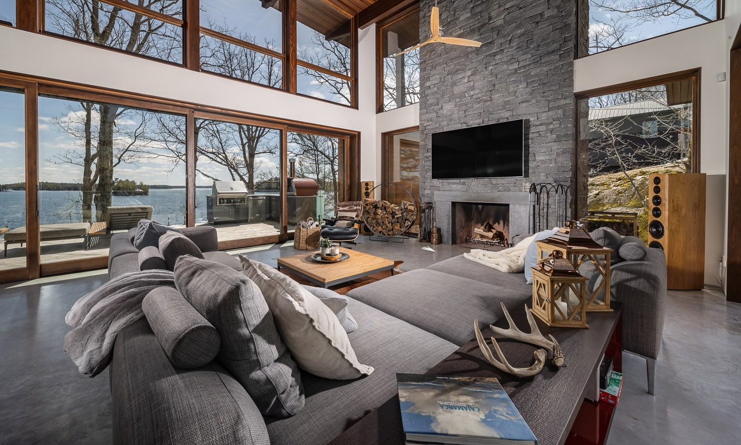 Buy 2 Oak Ridge Road, properties for sale in ,  - The Bemmann Team
