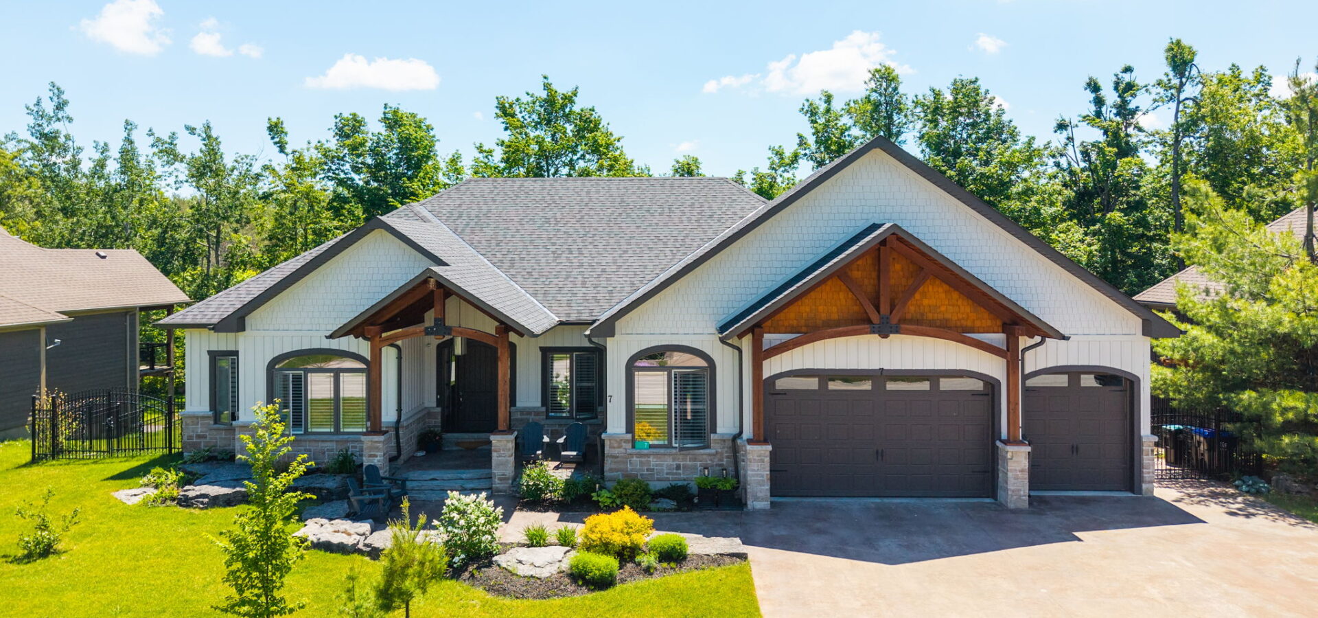Buy 7 Ridgewood Court, properties for sale in ,  - The Bemmann Team